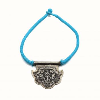 antique style necklace 